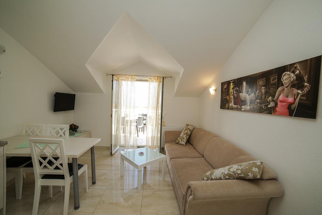 Apartments Manda スペタル エクステリア 写真